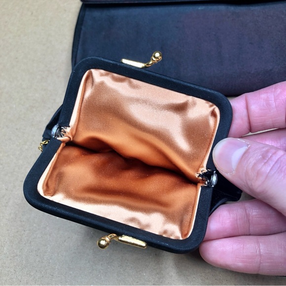 Vintage Koret Clutch - Picture 3 of 6